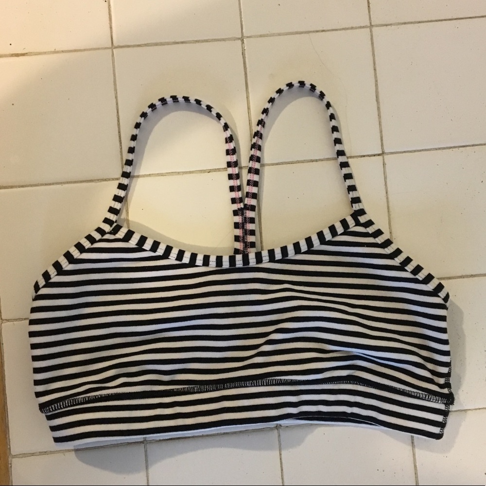 Lululemon athleta sports bra size 2/4